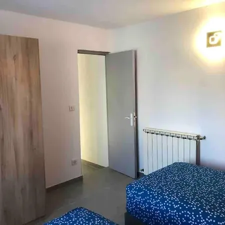 Lejlighed Bel Dans Maison Saint-Martin-de-Valgalgues